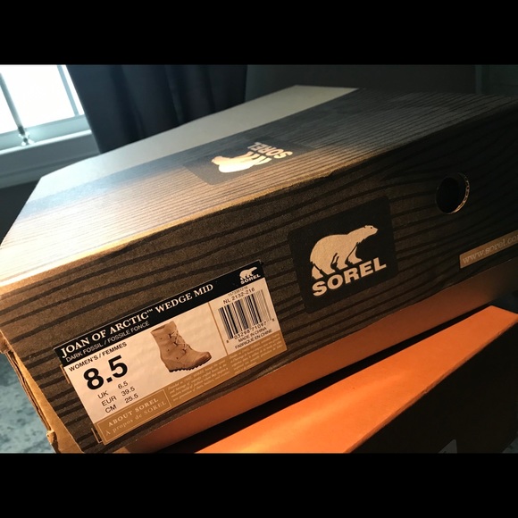 Sorel Shoes - SOREL Joan of Arctic Wedge Mid size 8.5